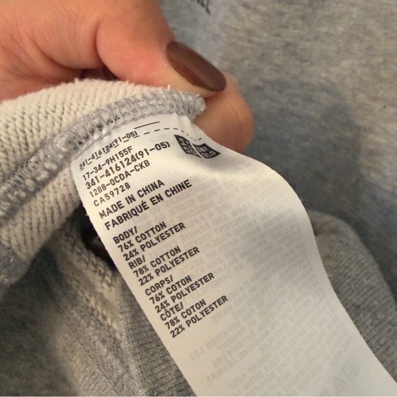 Medium Gray Sweatshirt by Uniqlo - 76% Cotton - Picture 3 of 4